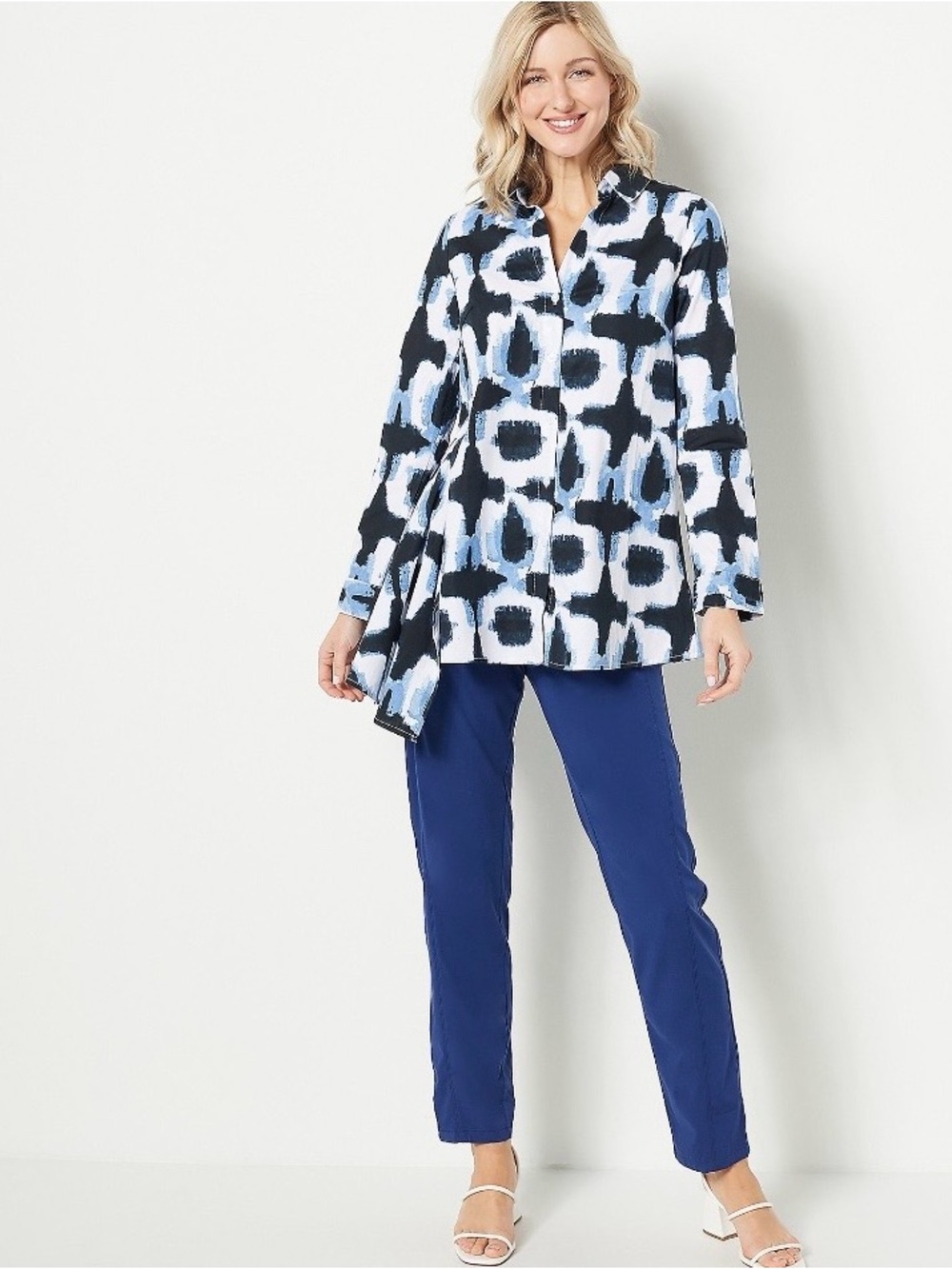 Truth + Style Stretch Poplin Asymmetrical Woven Button Front Shirt - NWT - Large